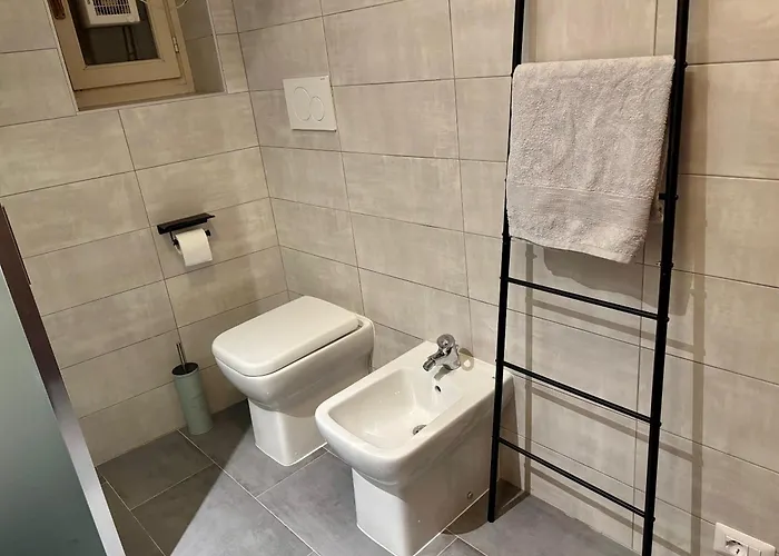 The Cypress House - Historical Center With Ac Varenna